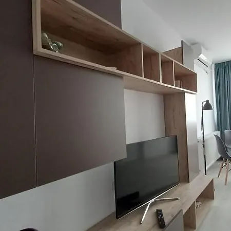 Lovely Sunrise Apartment Bucharest